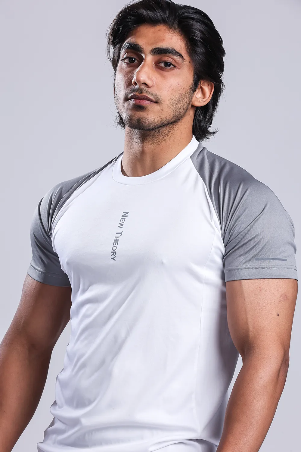 Active Two-tone T-shirt   Shorts set- White/Grey & Grey