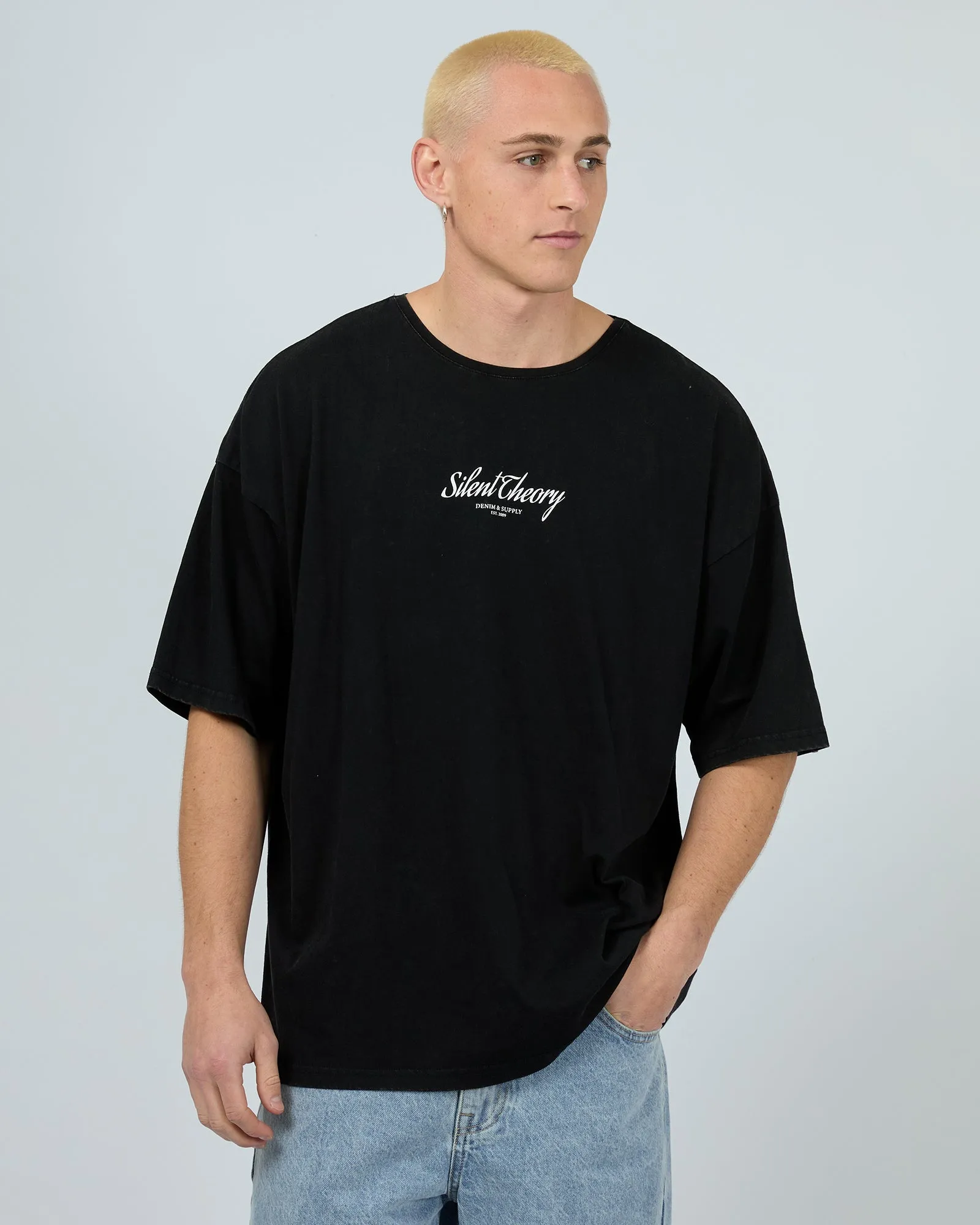 League Tee Washed Black