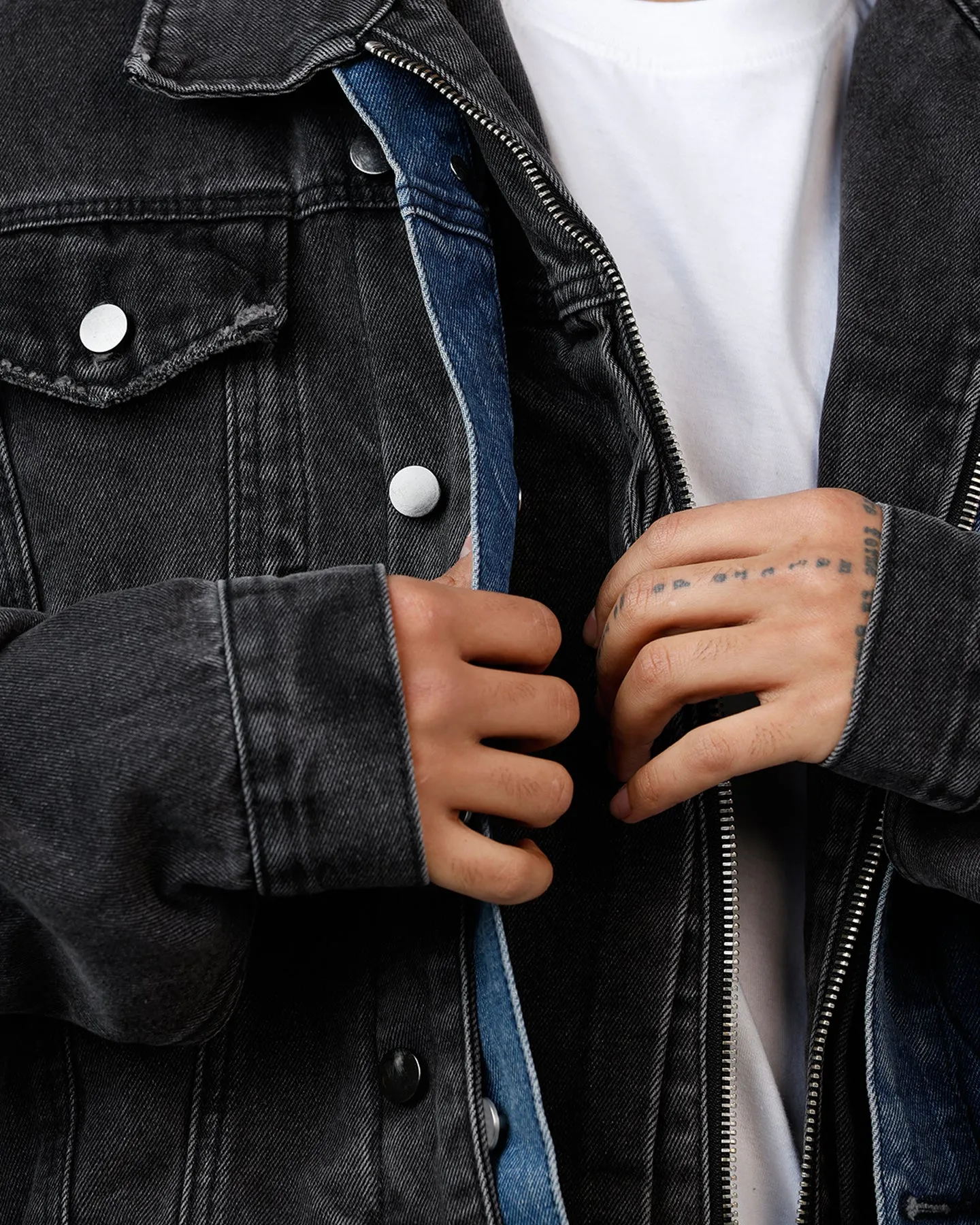 MNML Triple Threat Trucker Jacket Black/Blue