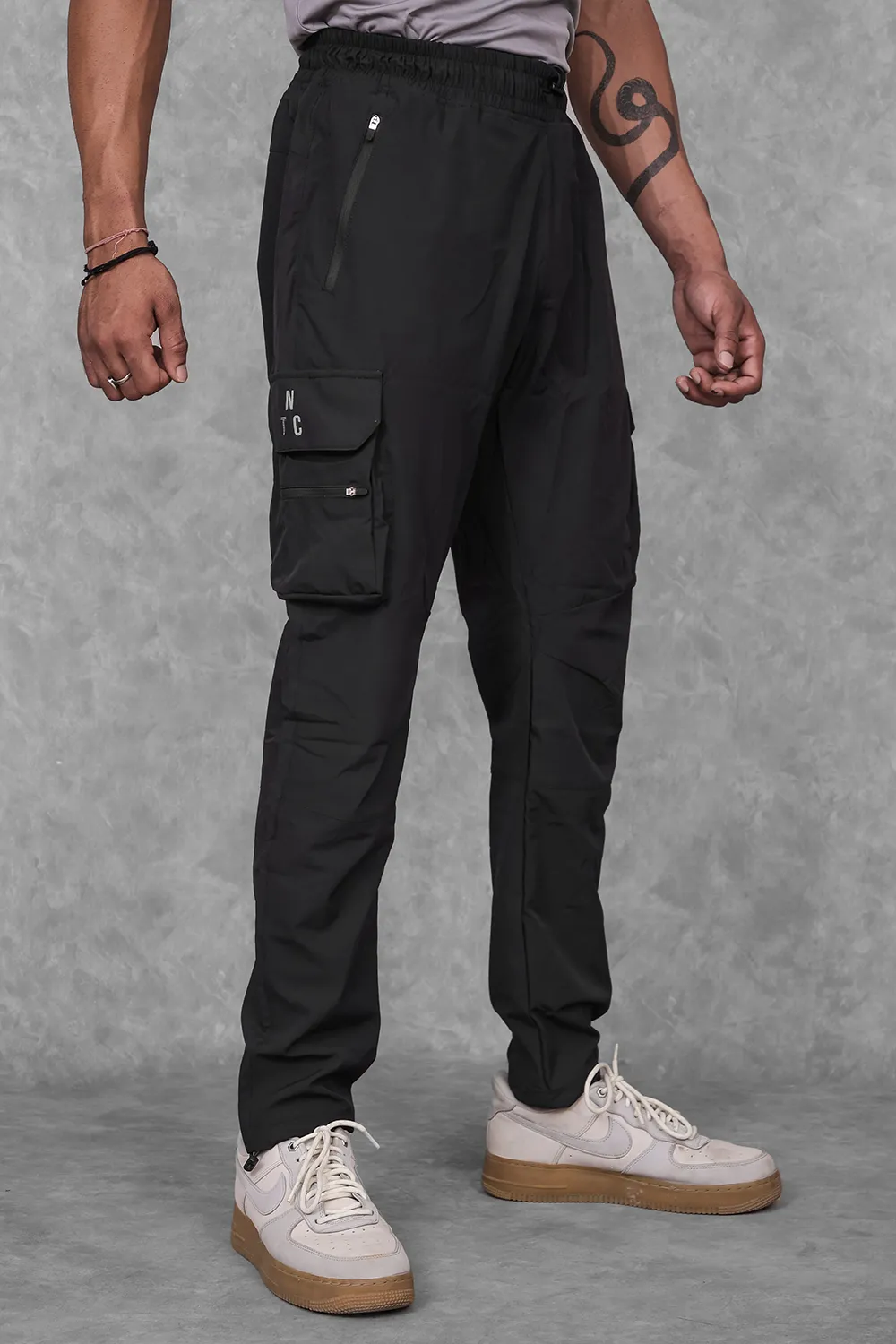 Muscle-Up Ribbed Tank - Brown & Impact Woven Cargos - Black